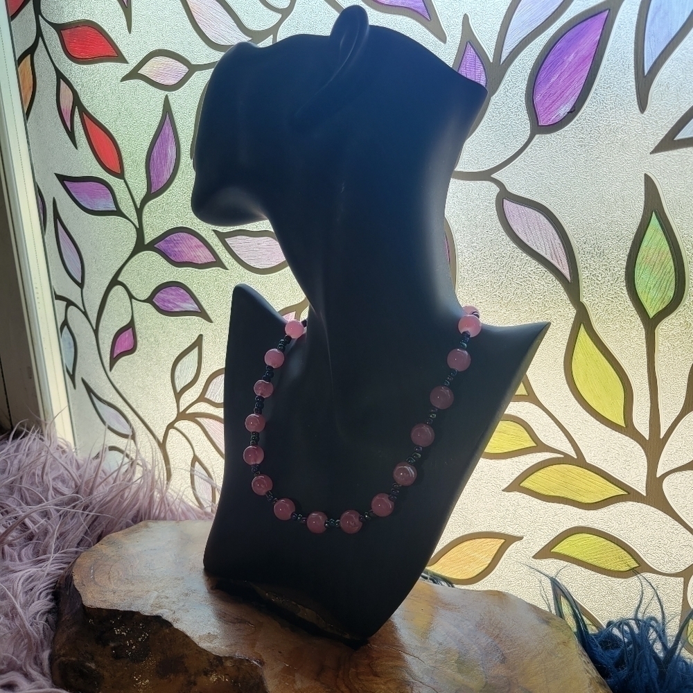 New Handmade Chocker Necklace With Pink & Black Iridescent Glass Beads Size 15"